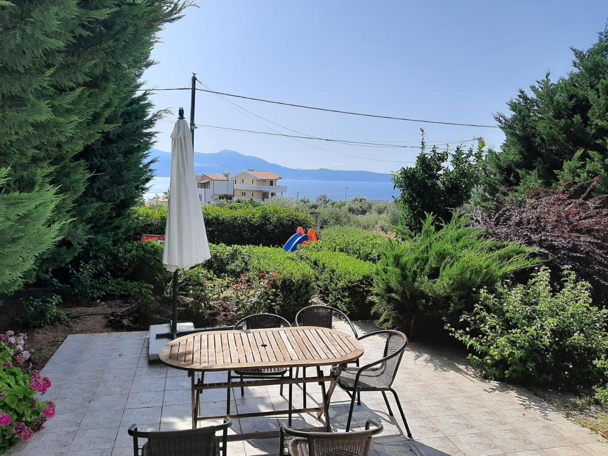 Aliveri Flat With Sea View Kültér fotó