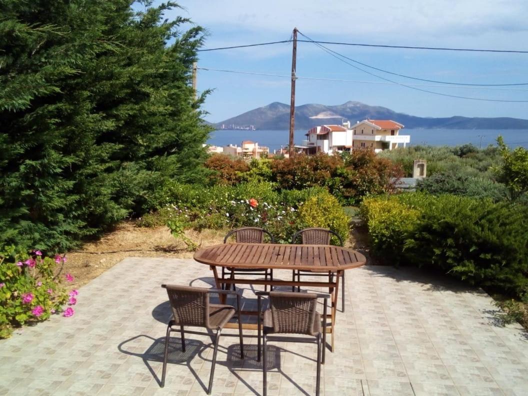 Aliveri Flat With Sea View Kültér fotó